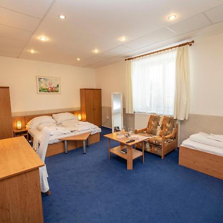 Hotel Allvet Drnovice  Dış mekan fotoğraf